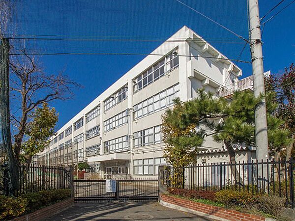 小金井第二中学校　徒歩7分