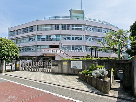 井之頭小学校 徒歩11分