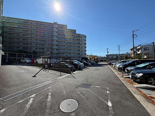 現在空きあり！高さ2000ｍｍまで駐車可能！月額3000～5000円