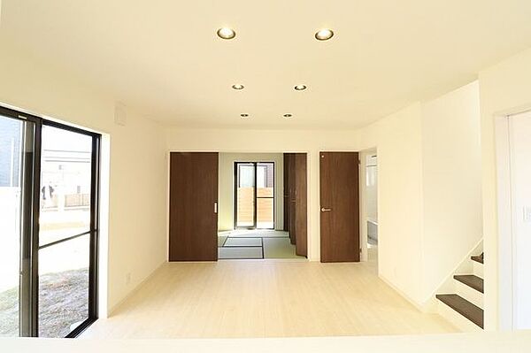 【建築プラン例　リビング】【建物価格…1617万】【建築面積…86.11m2】