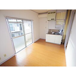 コーポ懐石舎 3階ワンルームのリビング/ダイニング