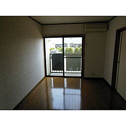 スペースシルキーナ 2-202 2階2DKのリビング/ダイニング