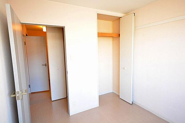 apartment 群馬県みどり市笠懸町阿左美548-1
笠懸町阿左美の賃貸情報を見る
物件地図