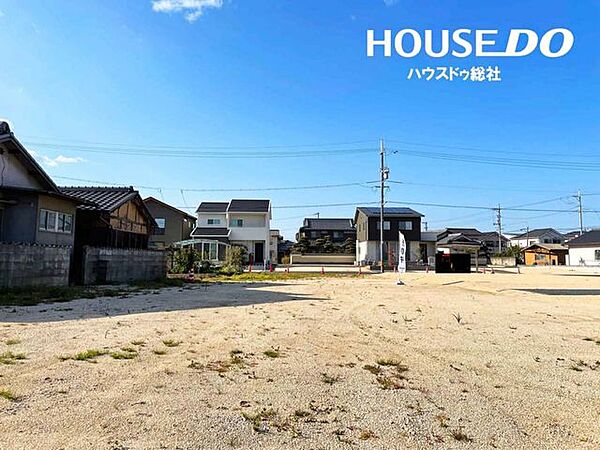 遊具や噴水が整備された公園や自転車道もあるので、子育て環境も良いです◎