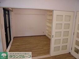 ロイヤルプラザ 2階1DKのリビング/ダイニング