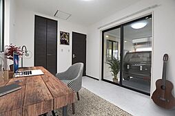 ＫＡＷＡＧＯＥ．ＢＡＳＥ　ｓｉｎｃｅ2020 2LDKのリビング/ダイニング