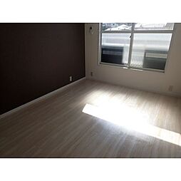 ボートハウス 2階ワンルームのリビング/ダイニング