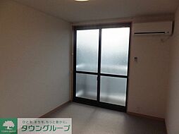 レオパレスハイム三ツ沢 3階1Kのリビング/ダイニング