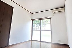 シューフルール 1階1Kのリビング/ダイニング