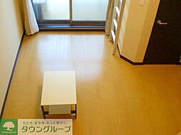 レオネクストオリーブハウスVII 1階1Kのリビング/ダイニング