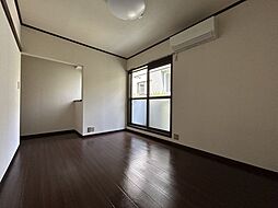 グリュックブルグ 102 1階ワンルームのリビング/ダイニング