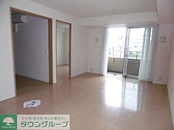 東急田園都市線 池尻大橋駅 徒歩11分の賃貸マンション 5階2SLDKのリビング/ダイニング