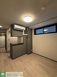 グローリオシェルト四谷坂町 101 1階1DKのリビング/ダイニング