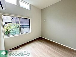 ハイエース 102 1階1Kのリビング/ダイニング