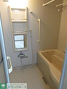 ※同建物他号室（参考写真）