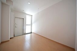 グレイスシールド烏丸 1階ワンルームのリビング/ダイニング