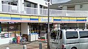 ミニストップみどり台駅前店 745m