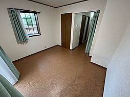 ウエストポール 105 1階ワンルームのリビング/ダイニング