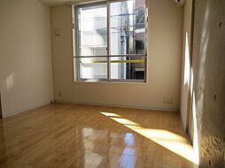 東京メトロ丸ノ内線 茗荷谷駅 徒歩9分の賃貸マンション 4階ワンルームのリビング/ダイニング