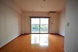 メイクスF棟 1階ワンルームのリビング/ダイニング