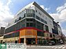 周辺：キュアラ 徒歩12分。ショッピングセンター 890m