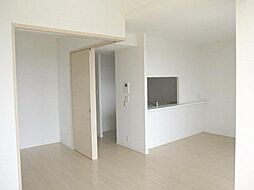 小田急小田原線 祖師ヶ谷大蔵駅 徒歩10分の賃貸マンション 5階2LDKのリビング/ダイニング