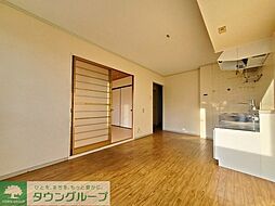 ベルベデーレ 102 1階2DKのリビング/ダイニング