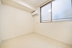 リブリ・レンテ 102 1階ワンルームのリビング/ダイニング