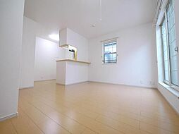 エミナンス南町 205 2階1LDKのリビング/ダイニング