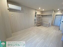 オータムスイート 303 3階ワンルームのリビング/ダイニング