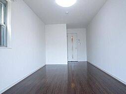 リブリ・プランドール 201 2階1Kのリビング/ダイニング