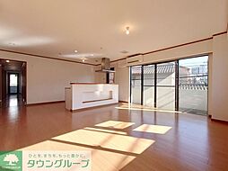 アムールＭ 206 2階4SLDKのリビング/ダイニング