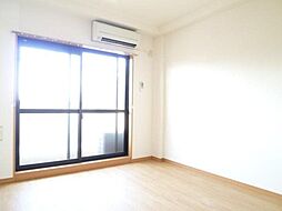 ソル・レヴェンテ 306 3階1Kのリビング/ダイニング