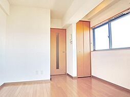 ロイヤル武蔵野 408 4階1Kのリビング/ダイニング