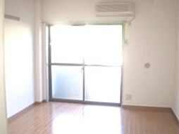 エステート幸 306 3階1Kのリビング/ダイニング