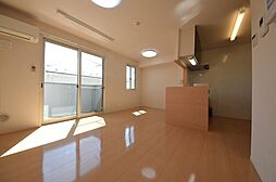 EDHULE 205 2階1LDKのリビング/ダイニング