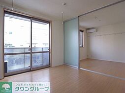 カルフール 2LDKの写真