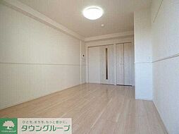 JR武蔵野線 三郷駅 徒歩5分の賃貸マンション 5階1Kのリビング/ダイニング