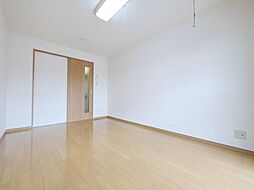 東武伊勢崎線 谷塚駅 徒歩12分の賃貸マンション 1階1Kのリビング/ダイニング