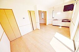 アウラ　ラクース 201E 2階1LDKのリビング/ダイニング