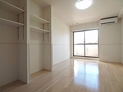 JR武蔵野線 三郷駅 徒歩5分の賃貸マンション 2階1Kのリビング/ダイニング