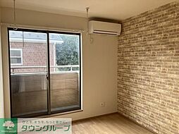 東武伊勢崎線 獨協大学前駅 徒歩12分の賃貸アパート 1階1Kのリビング/ダイニング