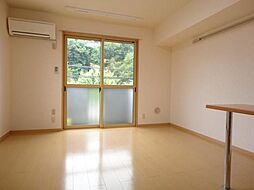 グレースコート 1階ワンルームのリビング/ダイニング