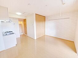 グリーンテラス多摩 101 1階ワンルームのリビング/ダイニング