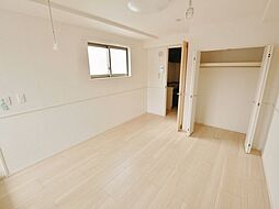 ニューグラストップII 4階1Kのリビング/ダイニング