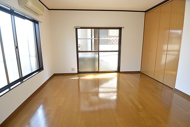 寝室