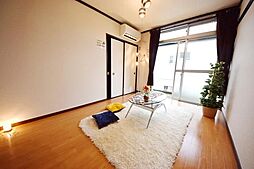 グリーンハイツ（連光寺） 202 2階2DKのリビング/ダイニング