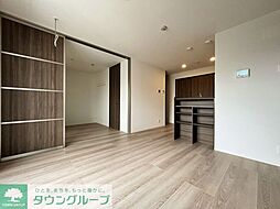 プラム清新一丁目 205 2階2LDKのリビング/ダイニング