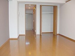 コルトーナ聖蹟 207 2階1Kのリビング/ダイニング