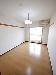 ログラール1 105 1階ワンルームのリビング/ダイニング